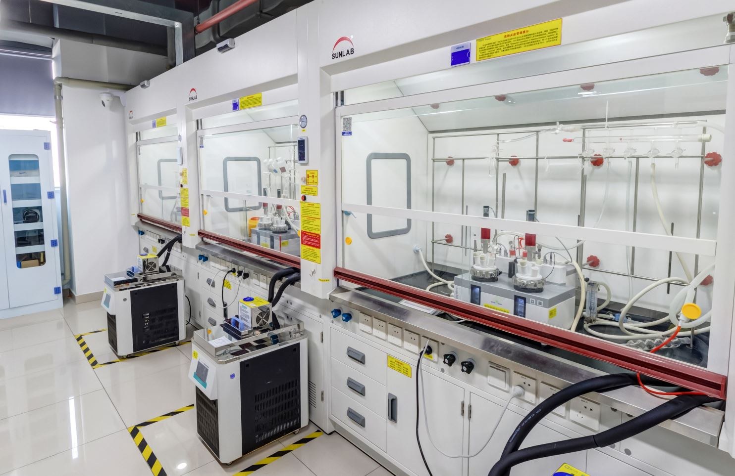 Process chemistry laboratory for amino acid synthesis